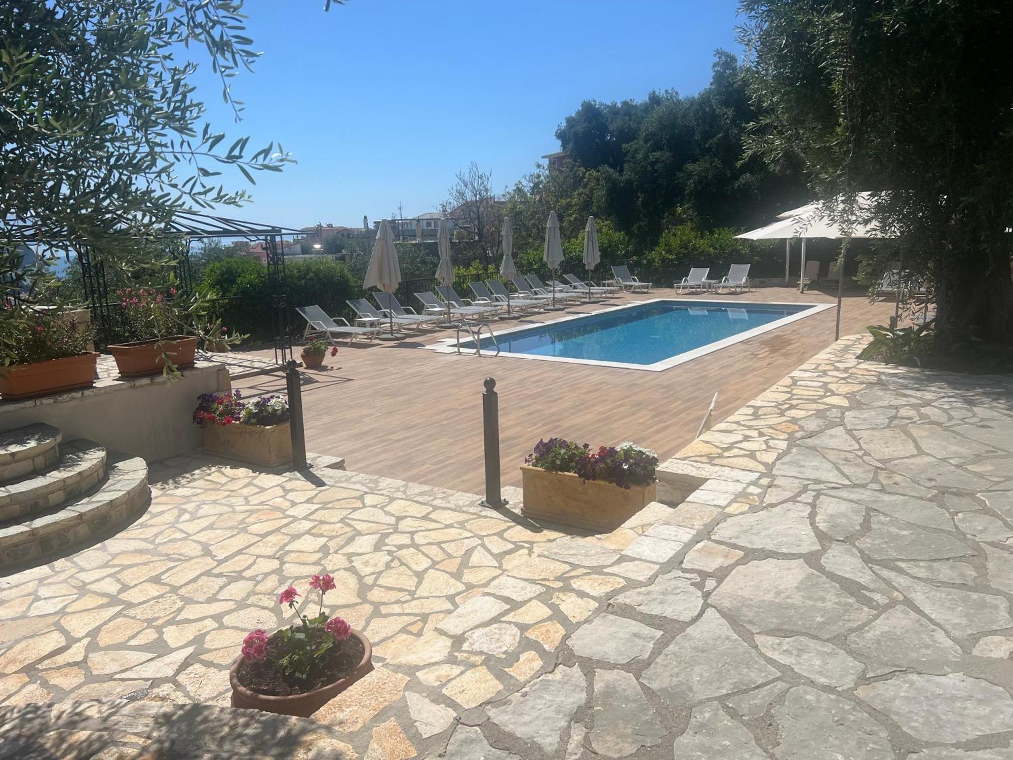 Magda'S Hotel Apartments Parga Luaran gambar